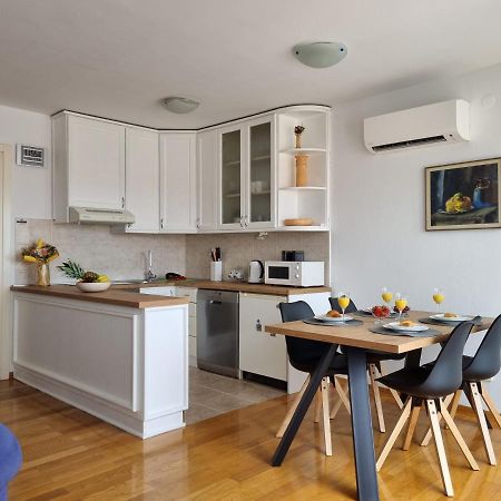 Apartment Lana Split Bagian luar foto