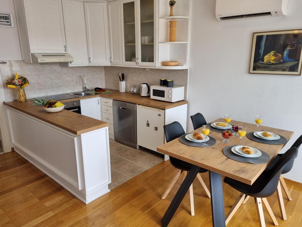 Apartment Lana Split Bagian luar foto